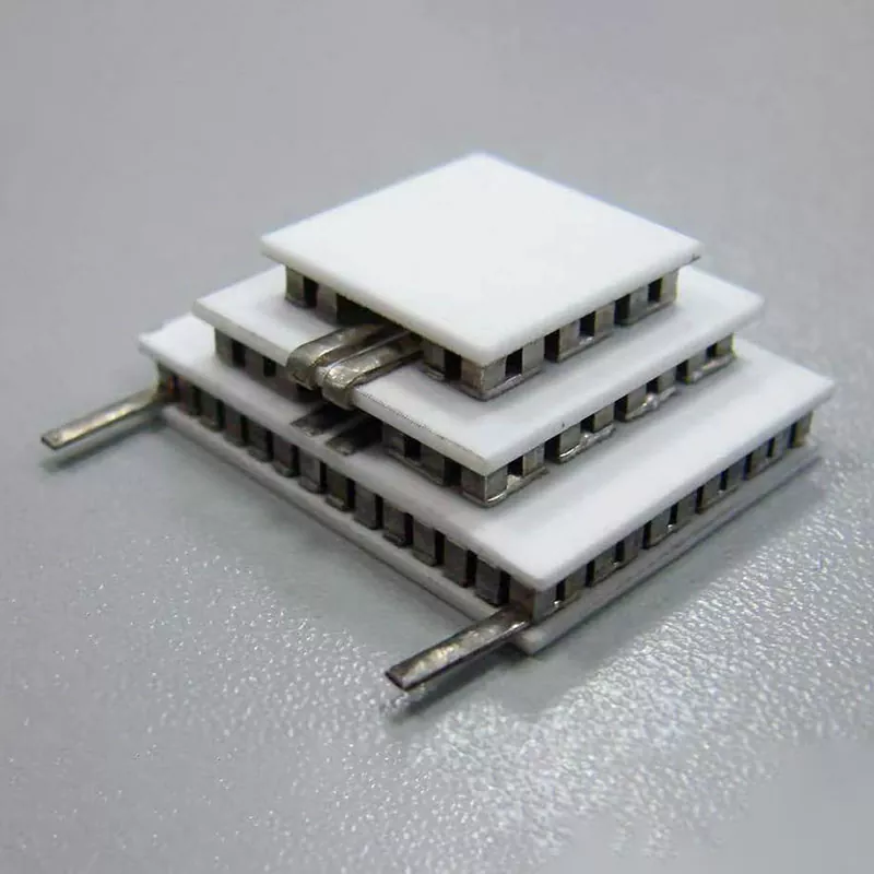 चार चरण वाले थर्मोइलेक्ट्रिक कूलर क्या हैं और वे कैसे काम करते हैं?