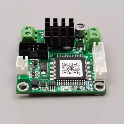 अल्ट्रा-कॉम्पैक्ट आकार के साथ टीसीबी-एसएस तापमान नियंत्रक और माइक्रो टीईसी के लिए डिज़ाइन किया गया